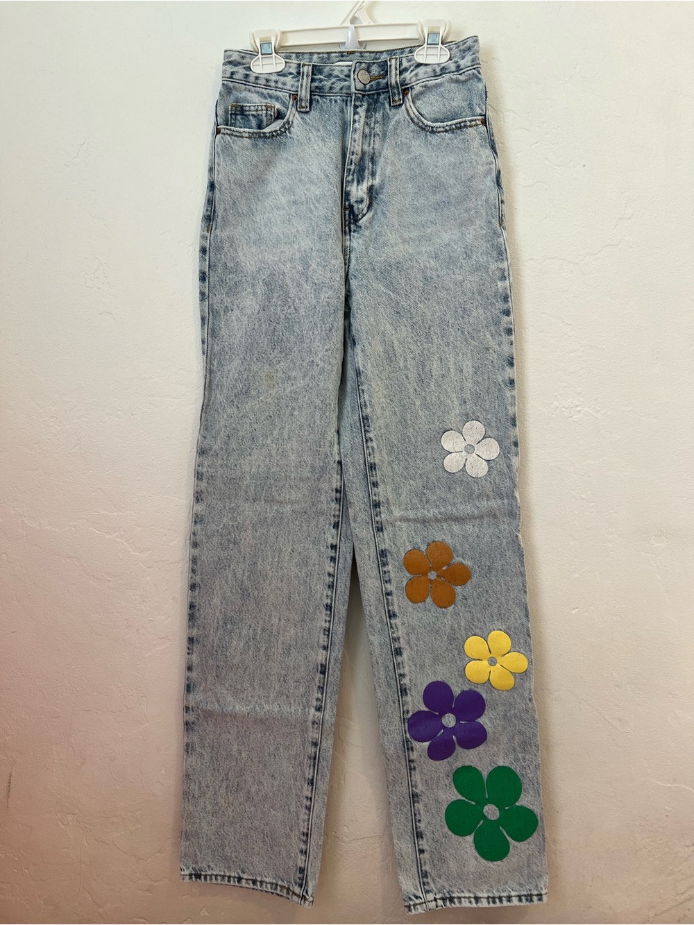 PacSun Light Wash 90’s Boyfriend Jeans with Colorful Flower Design